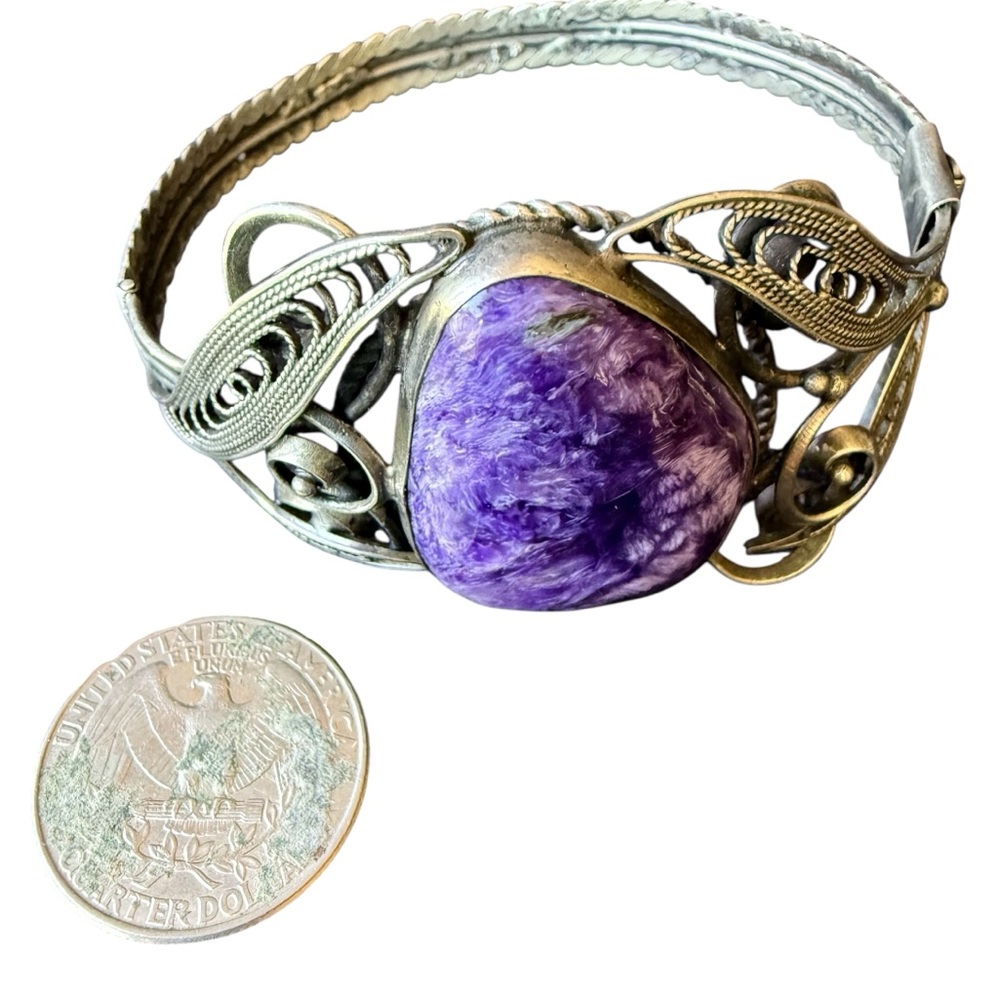 Vintage Filigree & Scrollwork Hinged Bracelet w/ Lg Russian Chariote Cabachon - Picture 6 of 6